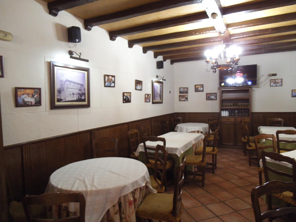 Hostal Los Galgos Yepes Exterior foto